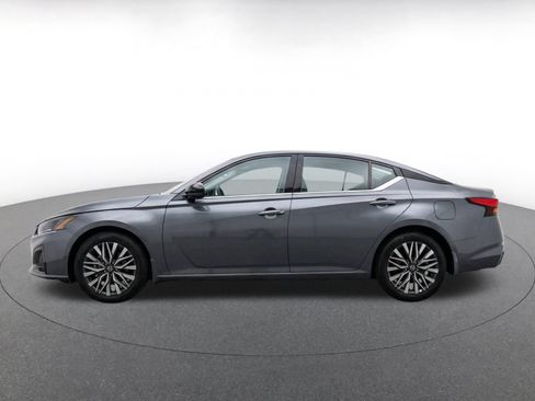 Used 2026 Nissan Altima 2.5 SV FWD image 4