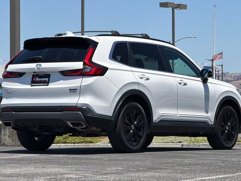 Used 2023 Honda CR-V Sport Touring image 5