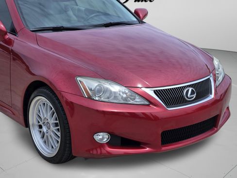 Used 2010 Lexus IS 250C RWD image 33