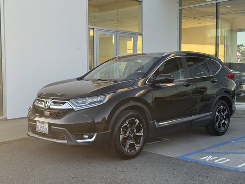Used 2019 Honda CR-V Touring image 3