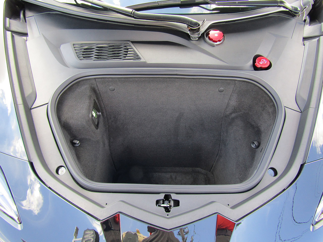 Used 2024 Chevrolet Corvette Z06 RWD image 22