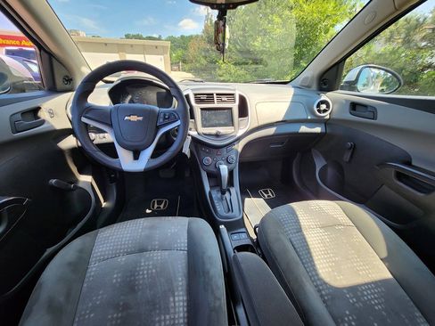 Used 2018 Chevrolet Sonic LS FWD image 22