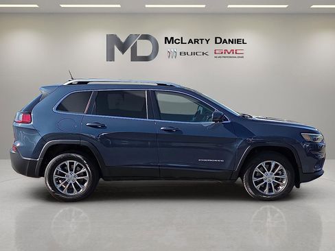 Used 2021 Jeep Cherokee Latitude Lux w/ Sun & Sound Group image 6