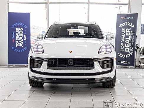 Used 2024 Porsche Macan S AWD/4WD image 2