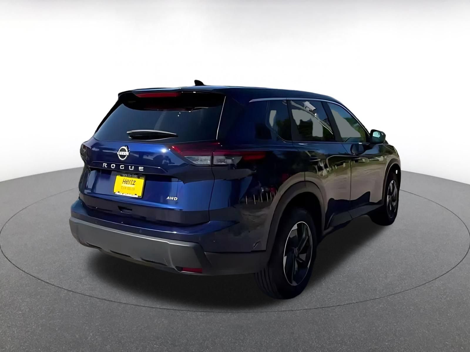 Used 2025 Nissan Rogue SV AWD/4WD image 13