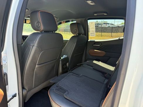 New 2026 GMC Canyon AT4 w/ AT4 Premium Package AWD/4WD image 20