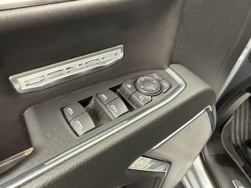 Used 2024 GMC Sierra 1500 Denali image 21