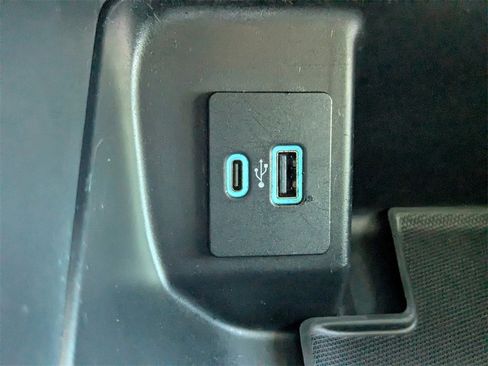 Used 2021 Ford F150 XLT w/ Equipment Group 302A High image 22