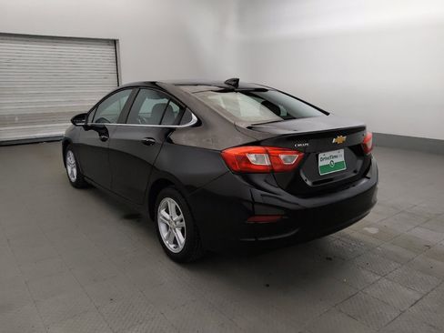 Used 2016 Chevrolet Cruze LT w/ Convenience Package FWD image 5