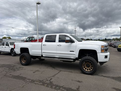 Used 2017 Chevrolet Silverado 3500 High Country w/ Duramax Plus Package AWD/4WD image 7