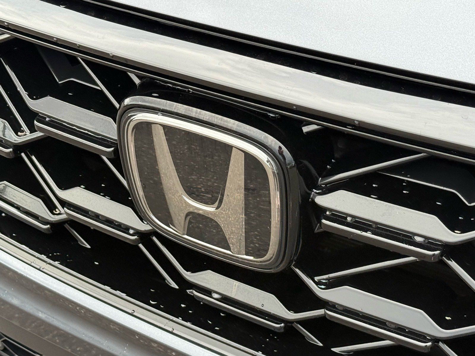Used 2025 Honda CR-V Sport Touring image 33