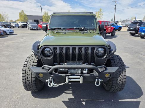 Used 2021 Jeep Wrangler Unlimited Sahara image 2