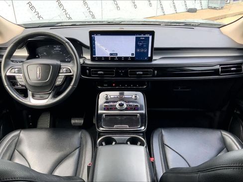 Used 2023 Lincoln Nautilus FWD w/ Premium Package image 15