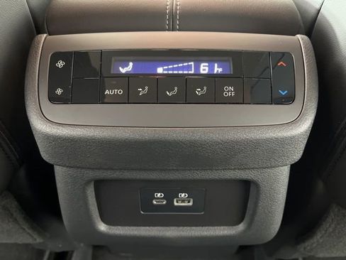 New 2025 Nissan Pathfinder SL image 47