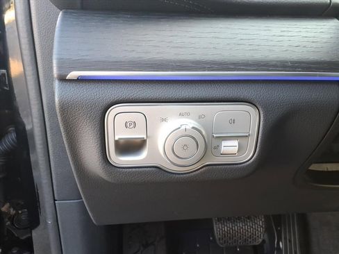 Used 2026 Mercedes-Benz GLS 450 4MATIC image 17