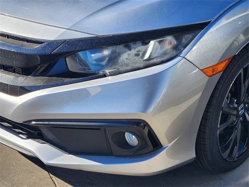 Used 2020 Honda Civic Sport image 11