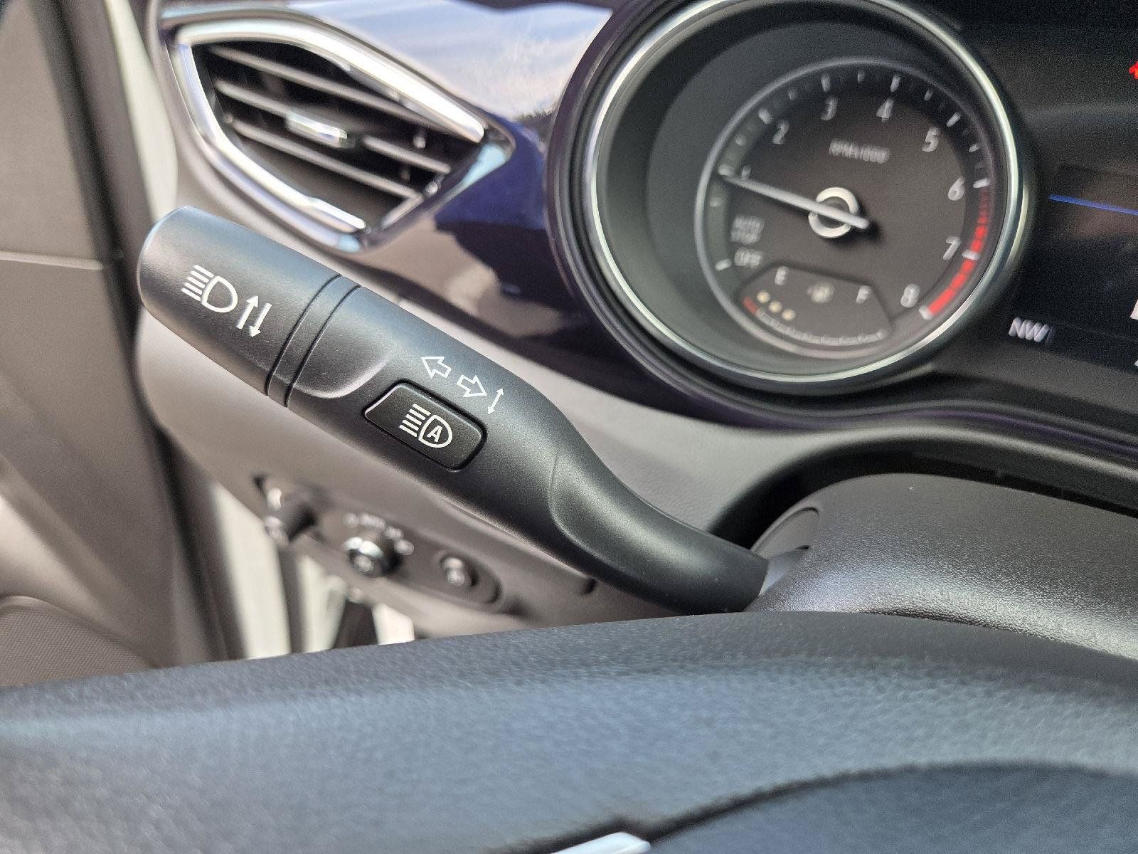 Used 2022 Buick Encore GX Select FWD image 14