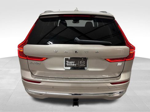 Used 2023 Volvo XC60 T8 Plus w/ Protection Package Premier image 7