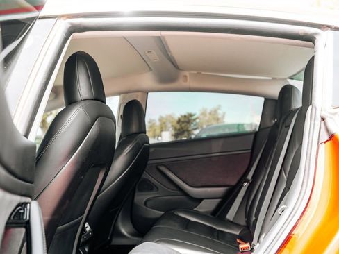 Used 2020 Tesla Model 3 Performance image 29