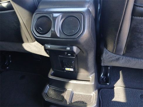 Used 2021 Jeep Wrangler Unlimited Sahara image 17