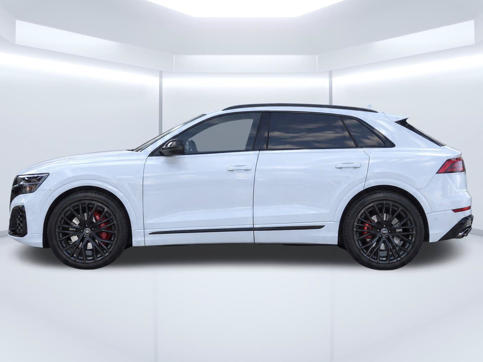 Used 2026 Audi SQ8 Premium Plus w/ S Sport Package AWD/4WD image 6