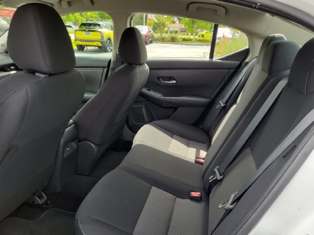 Used 2023 Nissan Sentra SV FWD image 12