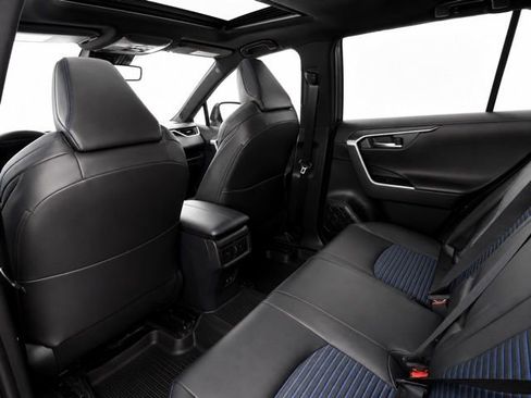 Used 2020 Toyota RAV4 XSE AWD/4WD image 15