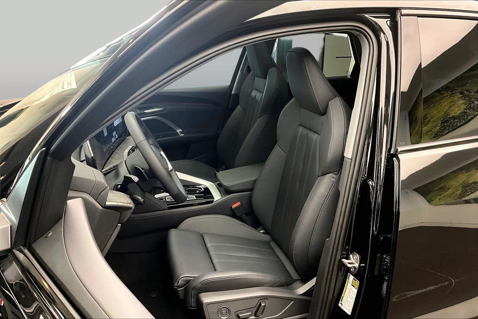 New 2026 Audi Q5 Premium Plus w/ Premium Plus AWD/4WD image 9