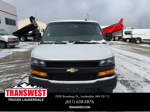 Used 2021 Chevrolet Express 2500 w/ Driver Convenience Package image 17