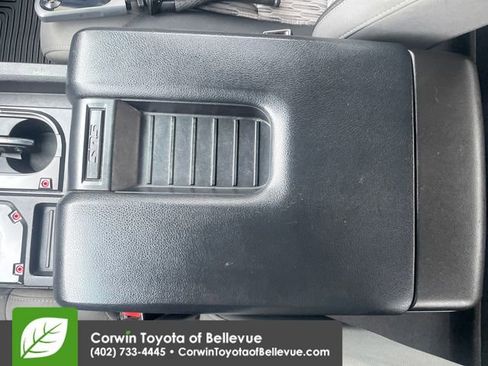 Used 2014 Toyota Tundra SR5 w/ SR5 Upgrade Package AWD/4WD image 15