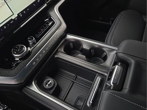 New 2026 Ford Expedition Platinum w/ Stealth Performance Package image 20