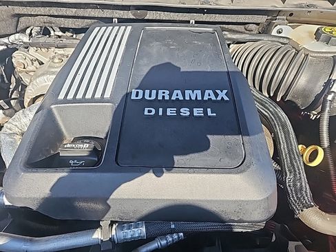 Used 2020 Chevrolet Silverado 1500 High Country w/ Technology Package image 6