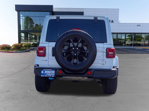 Used 2024 Jeep Wrangler Unlimited Sahara AWD/4WD image 4