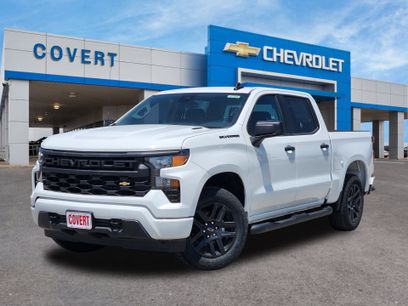 New 2026 Chevrolet Silverado 1500 Custom w/ Turbomax Blackout Package