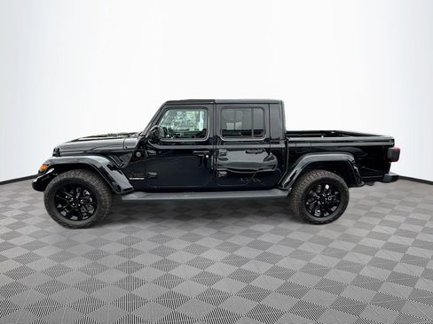 Used 2021 Jeep Gladiator Overland image 5