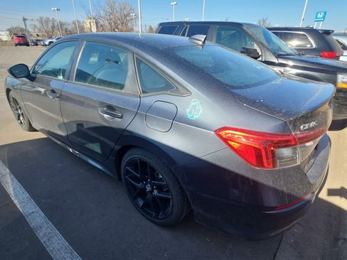 Used 2023 Honda Civic Sport image 4