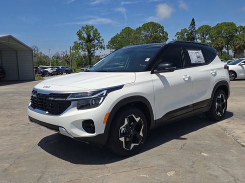 New 2026 Kia Seltos S FWD image 4