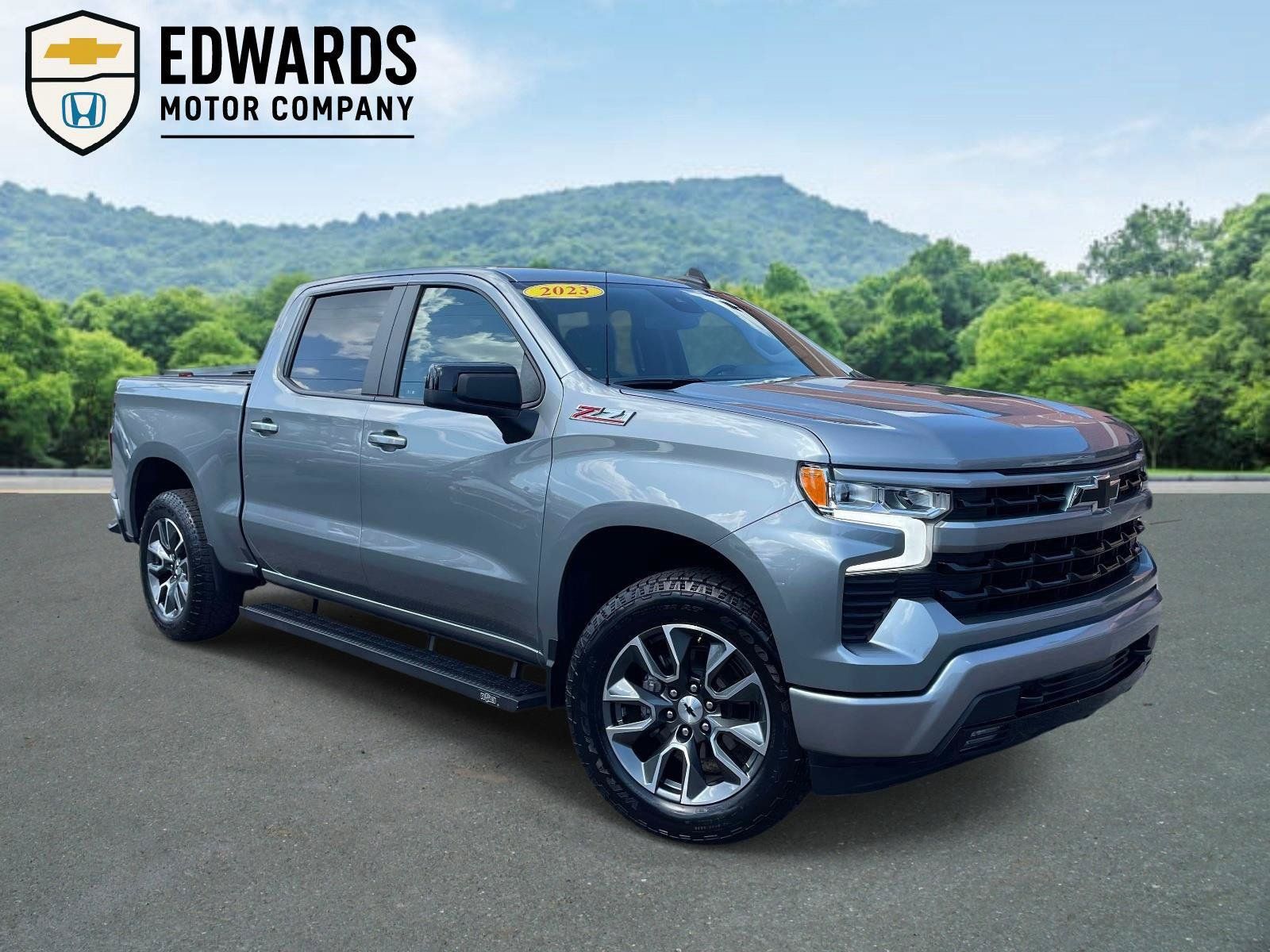 Used 2023 Chevrolet Silverado 1500 RST AWD/4WD image 1