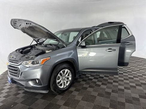 Used 2020 Chevrolet Traverse LT AWD/4WD image 13