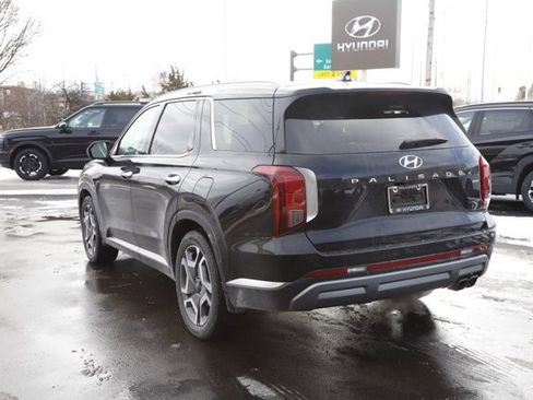 Certified 2025 Hyundai Palisade Limited image 9