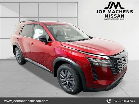 New 2026 Nissan Pathfinder SV w/ SV Premium Package AWD/4WD image 8
