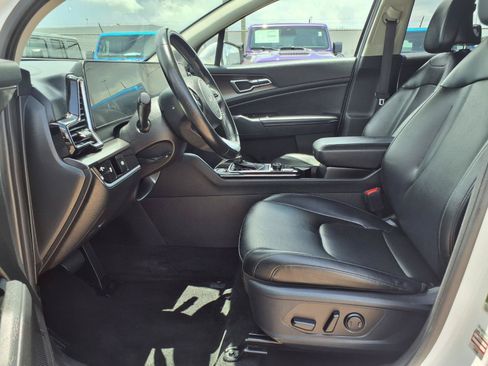 Used 2023 Kia Sportage EX FWD image 13