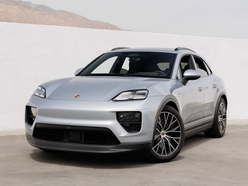Used 2025 Porsche Macan Electric RWD image 1