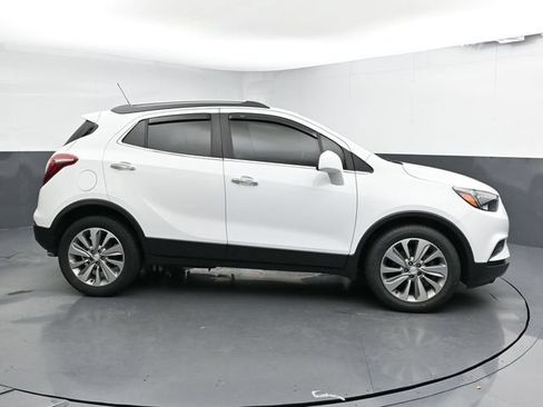 Used 2020 Buick Encore Preferred w/ Safety Package FWD image 12