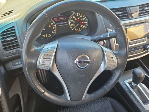Used 2017 Nissan Altima 2.5 SV FWD image 10