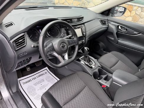 Used 2019 Nissan Rogue SV AWD/4WD image 5