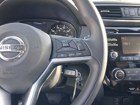 Used 2018 Nissan Rogue Sport S w/ S Appearance Package FWD image 19