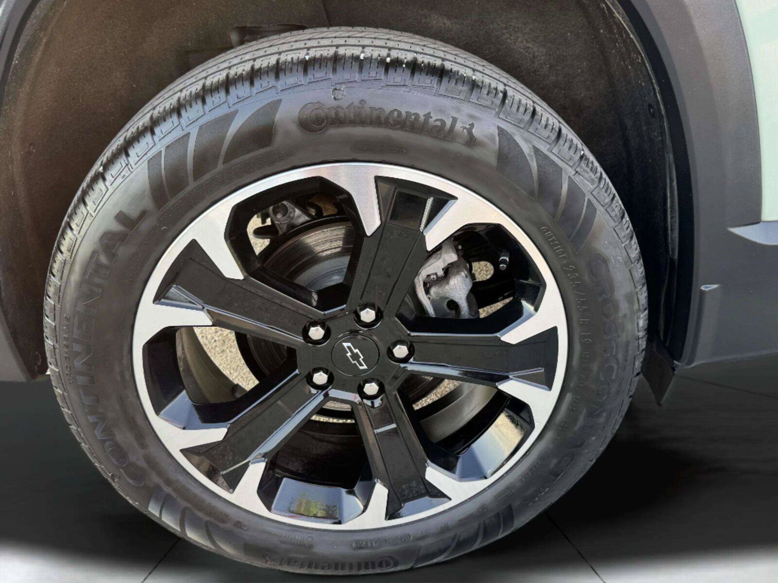 Used 2025 Chevrolet Equinox LT AWD/4WD image 48