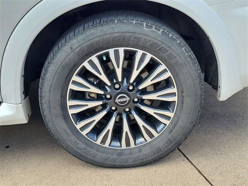 Used 2024 Nissan Armada SL w/ Midnight Edition Package image 18