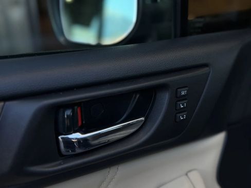 Used 2018 Subaru Outback 3.6R Limited image 24